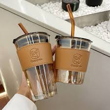 Glass Coffee Mug with Straw - Large Capacity, Minimalist Design for Coffee & Milk Tea