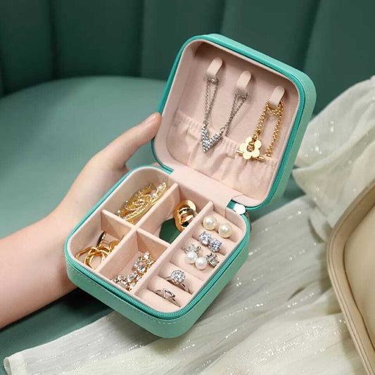Leather jewellery box