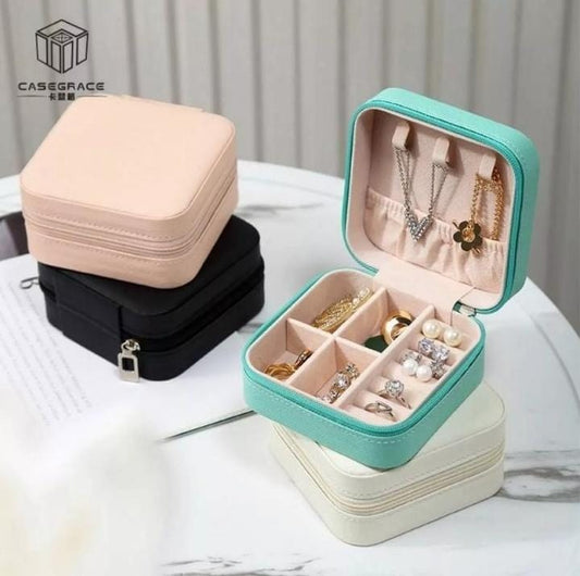 Leather jewellery box